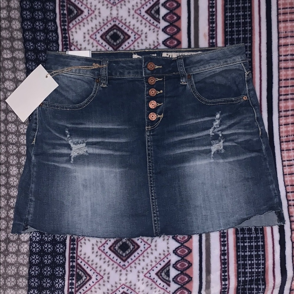 denim skirt